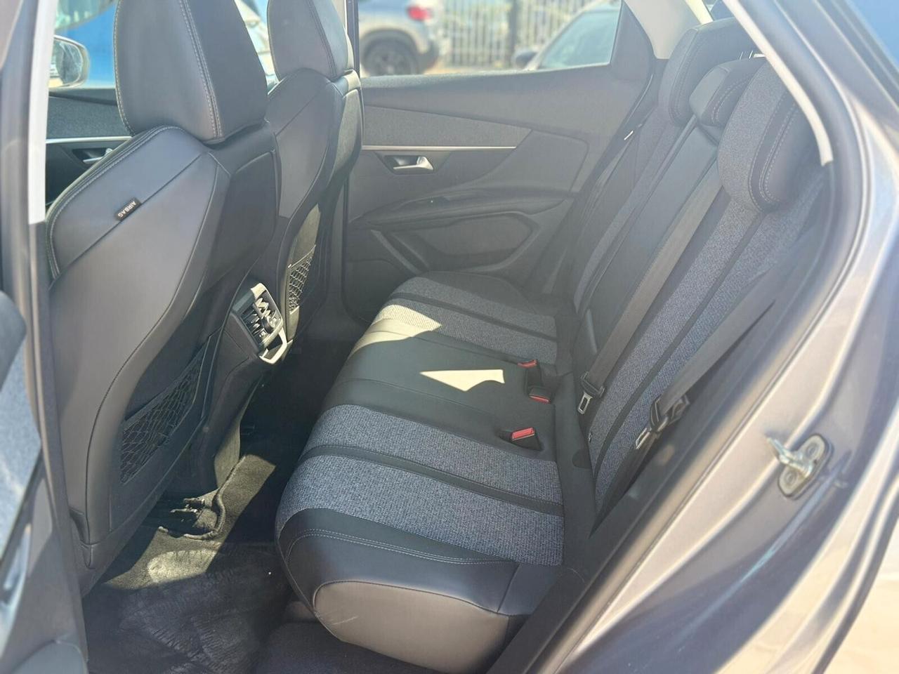 Peugeot 3008 Cambio Automatico 2017