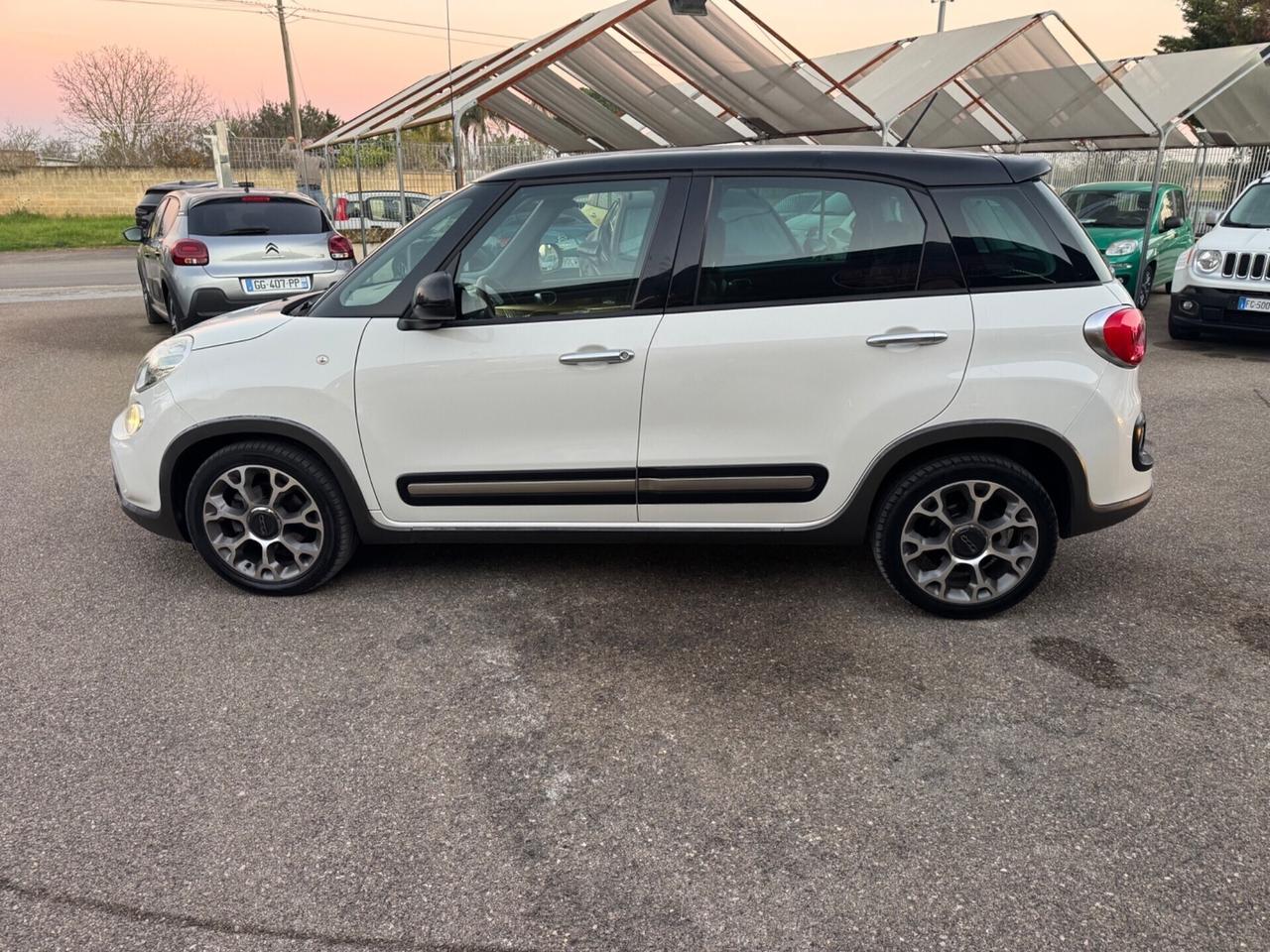 Fiat 500L 1.6 Multijet 105 CV Trekking Bicolore 16
