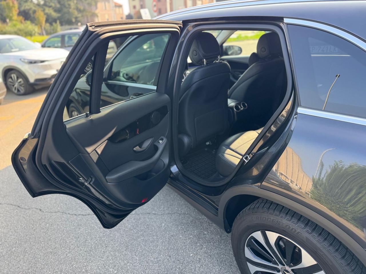 Mercedes-Benz GLC 200 Business #7285