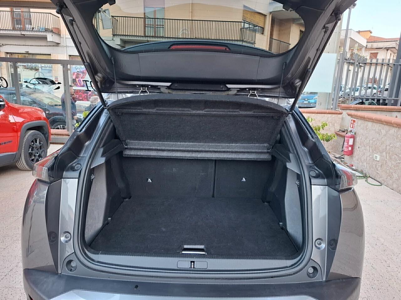 Peugeot 2008 Blue HDi 130 S&S EAT8 Allure Pack