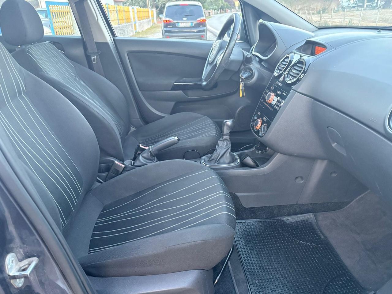 Opel Corsa 1.2 5 porte Edition