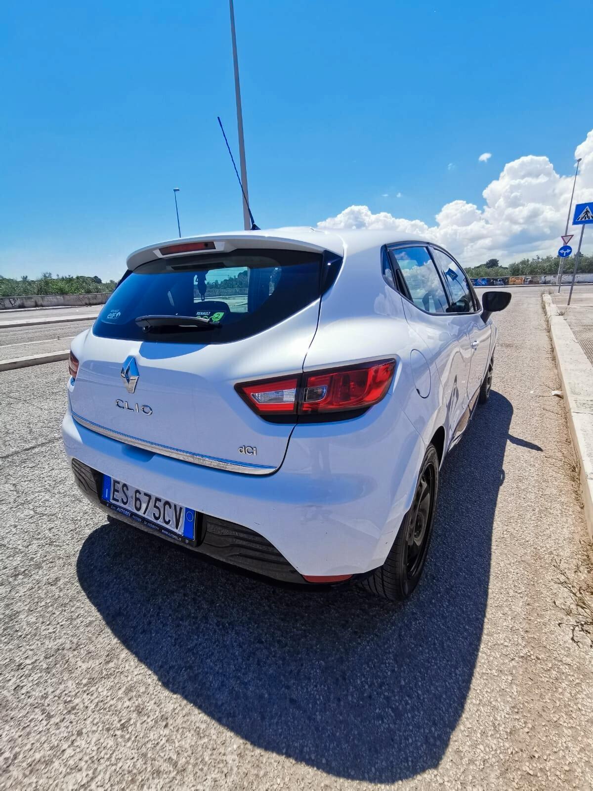 Renault Clio 1.5 dCi 8V 75CV 5P. Live