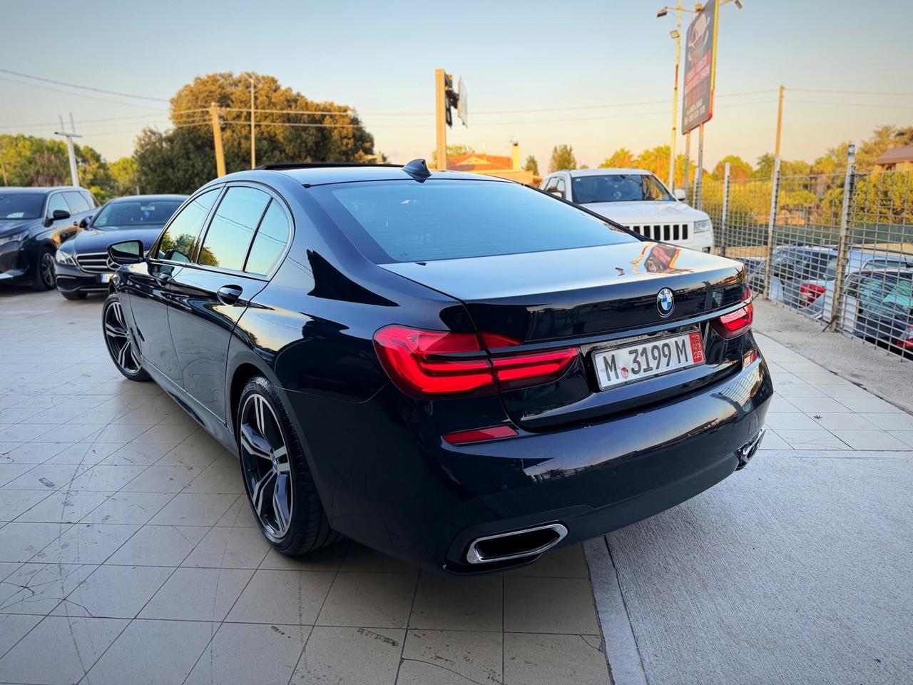 Bmw 750 750i xDrive Eccelsa Garanzia 12 Mesi