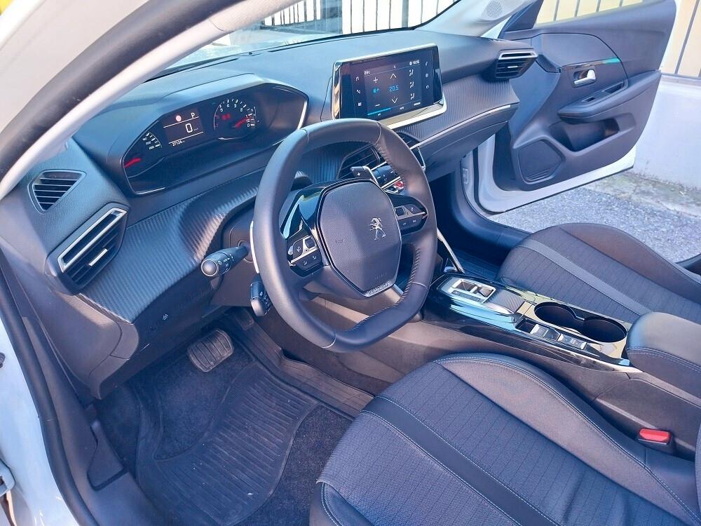 Peugeot 208 100cv S&S EAT8 5p Allure Cambio AUTOM.