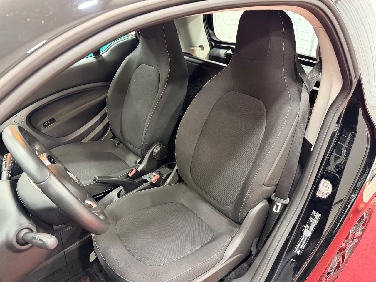 Smart ForTwo EQ PASSION 6300KM CERTIFICATI MERCEDES