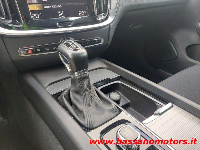 VOLVO V60 Cross Country D4 AWD Geartronic Business Plus
