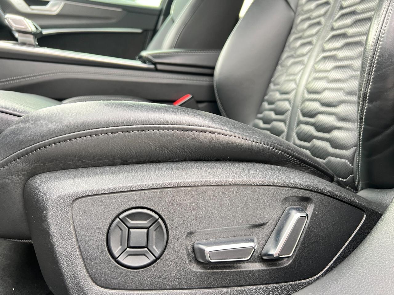 Audi RS6 RS 6 Avant 4.0 TFSI V8 quattro tiptronic