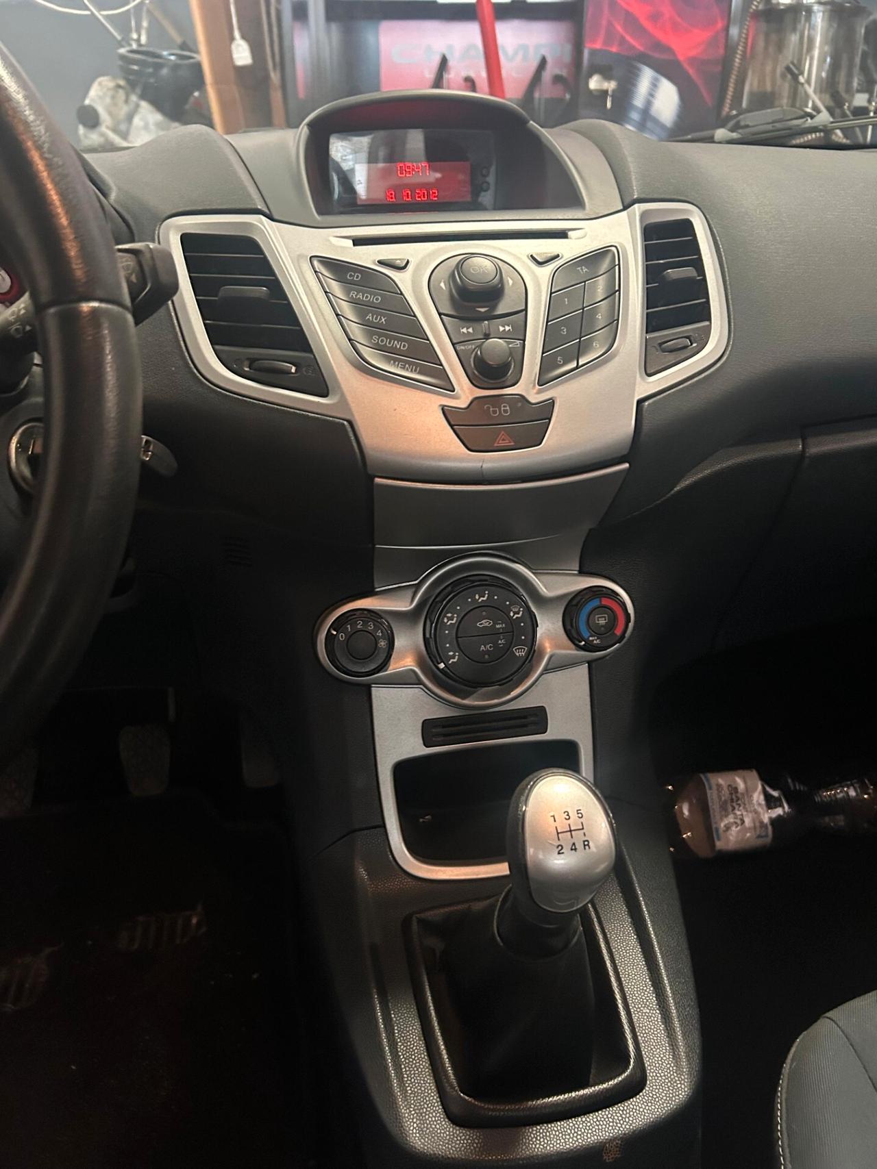 Ford Fiesta Ikon 1.2 60CV 5 porte