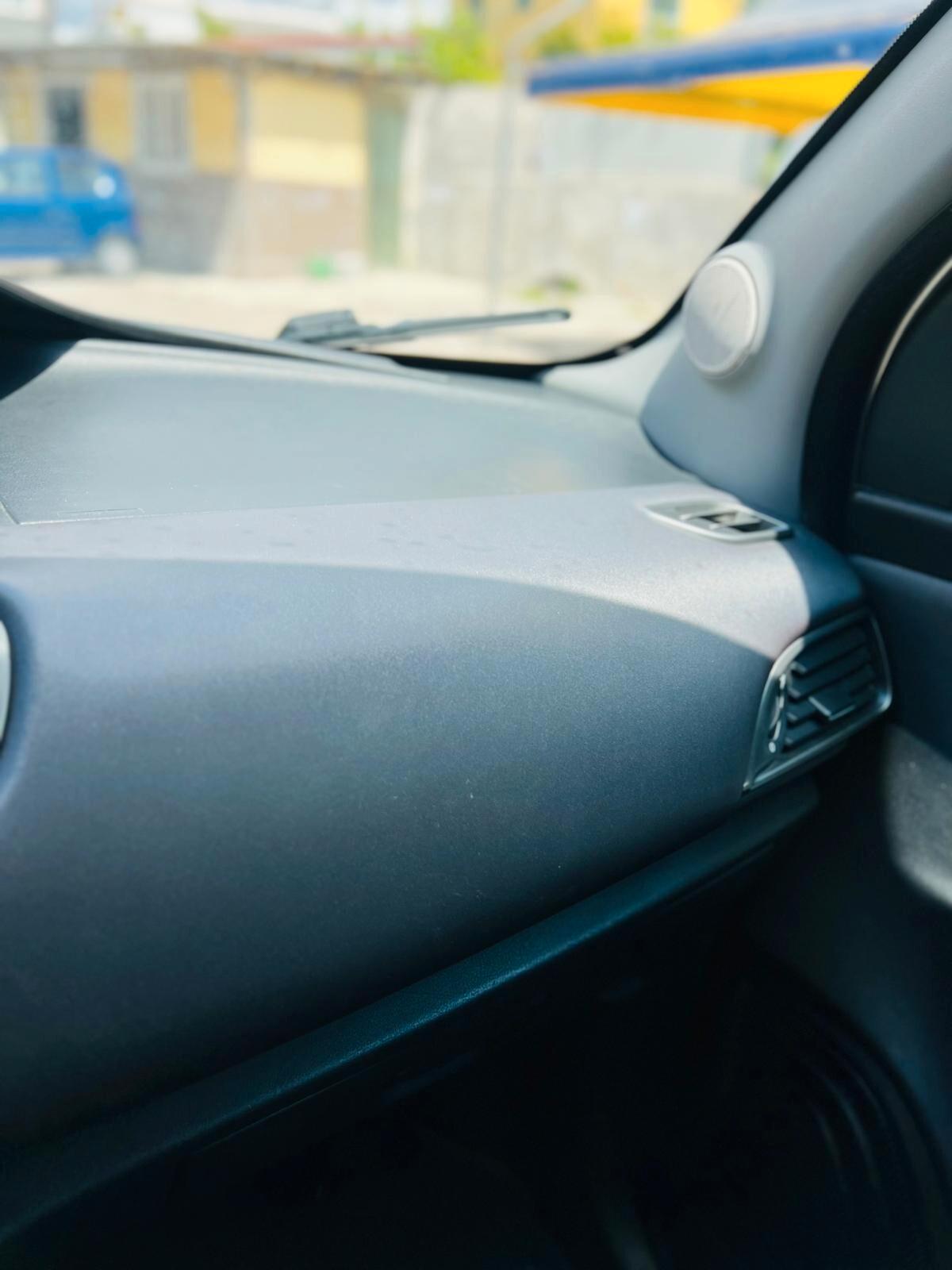 Lancia Ypsilon 1.3 MJT 16V 95 CV 5 porte S&S Platinum - 2011