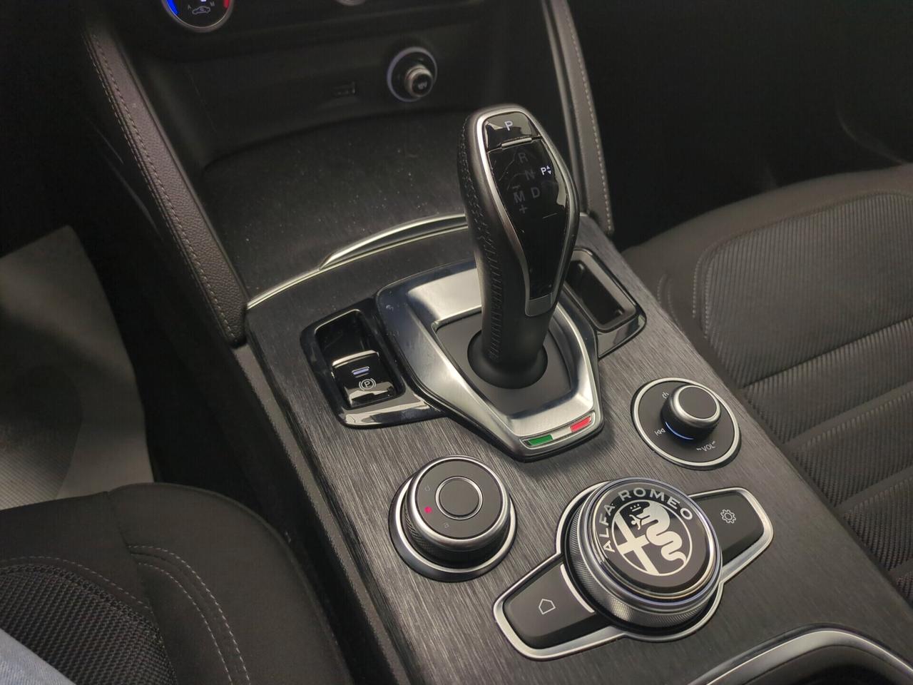 Alfa Romeo Stelvio 2.2 Turbodiesel 210 CV AT8 Q4 Business
