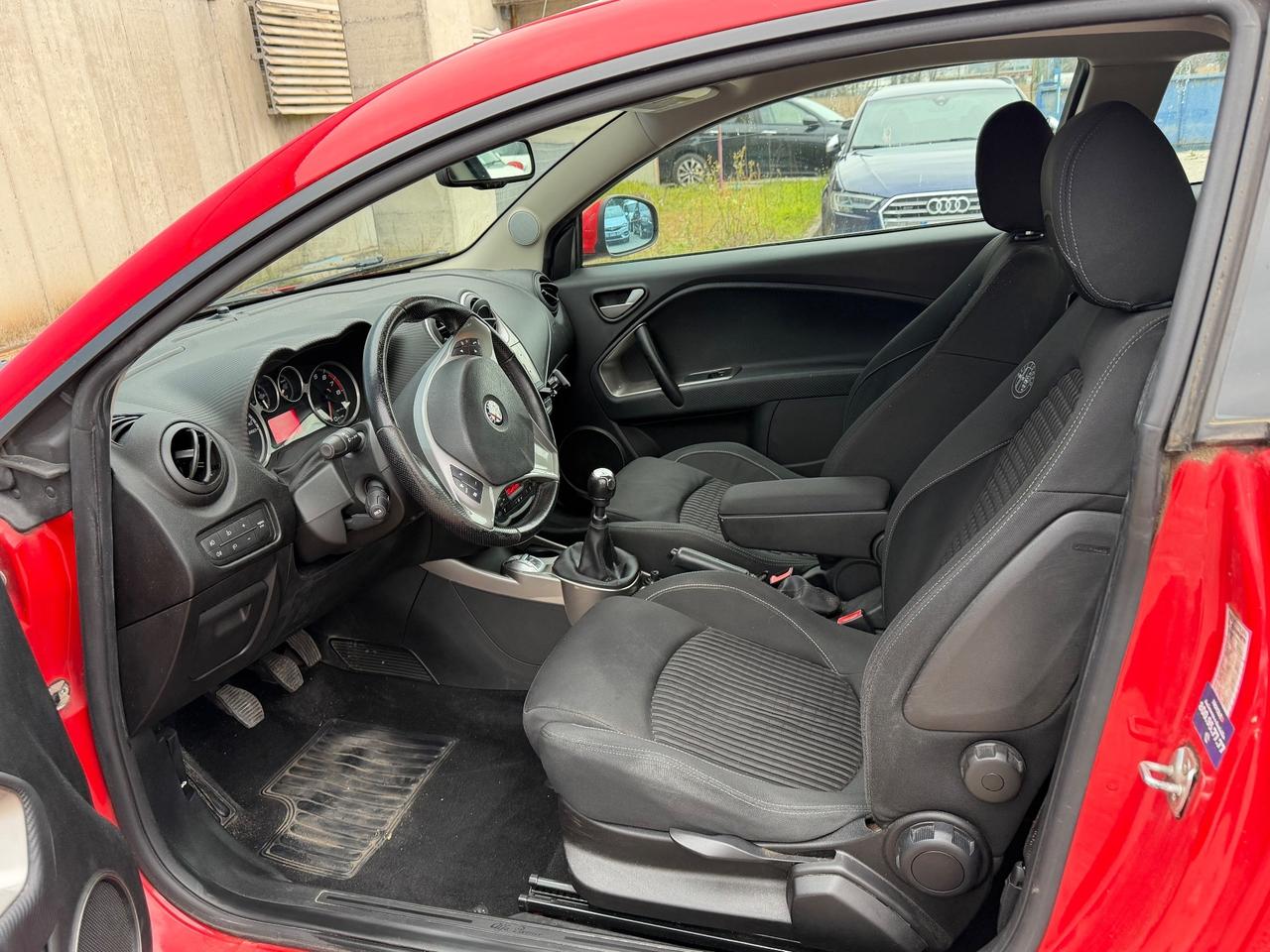 Alfa Romeo MiTo 1.4 T 155 CV Distinctive Premium Pack