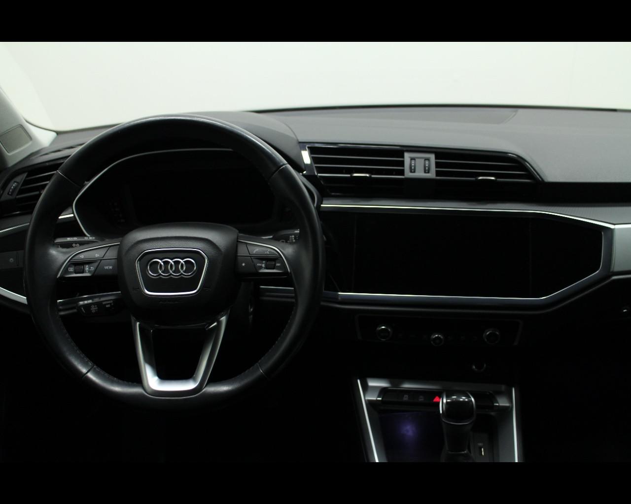 AUDI Q3 35 TDI S TRONIC BUSINESS ADVANCED