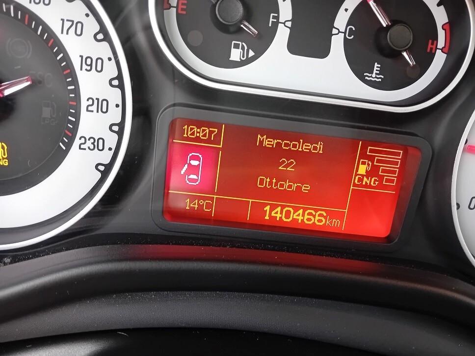 Fiat 500L 0.9 TwinAir Turbo Natural Power Lounge