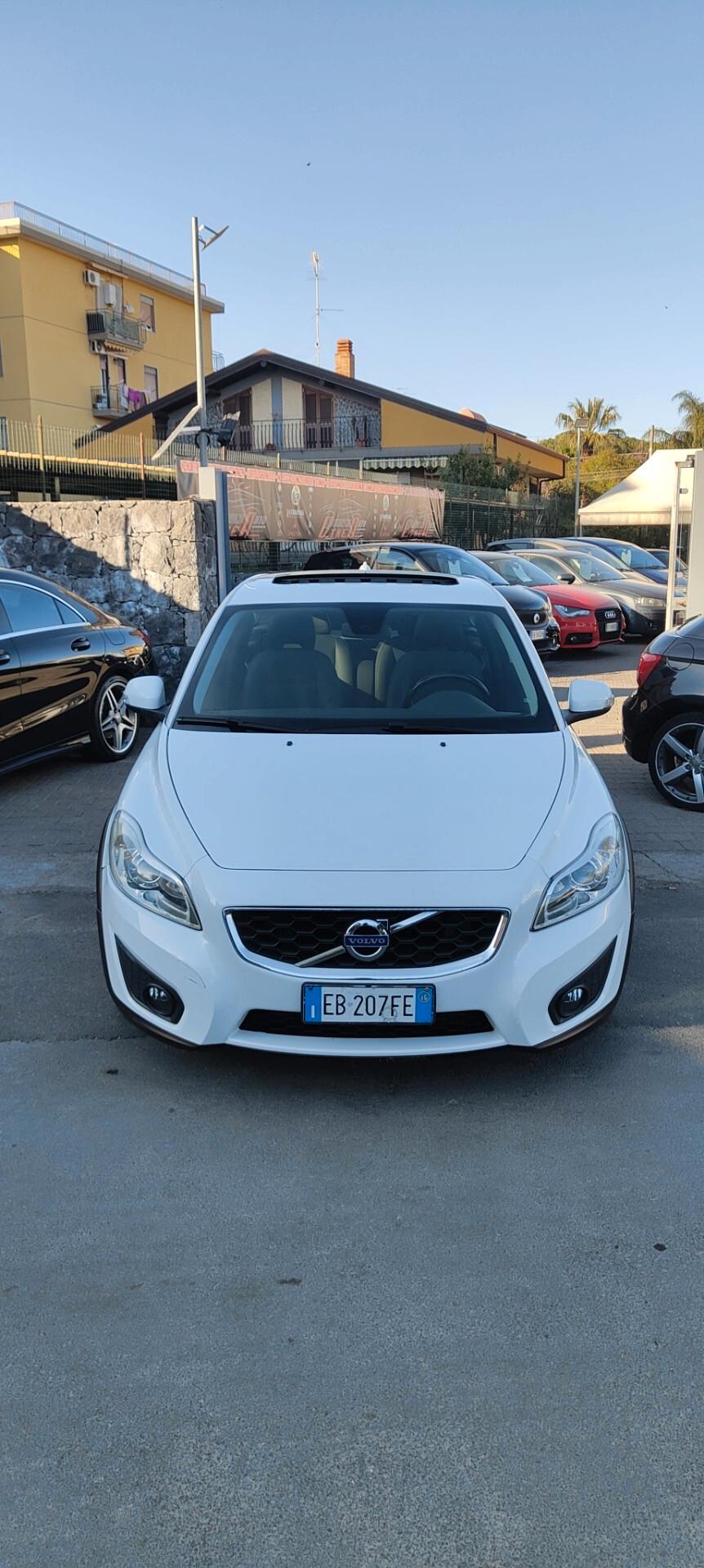 Volvo C30 D2 R-Design 1.6 diesel