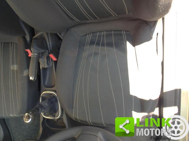 OPEL Corsa 1.2 3 porte Easytronic Enjoy