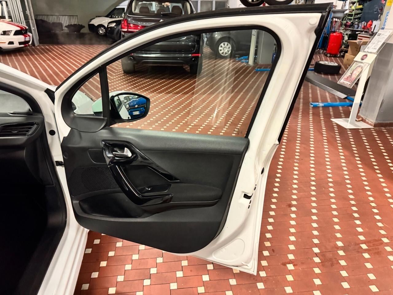 Peugeot 208 PureTech 82 5 porte Allure - UNICO PROPRIETARIO