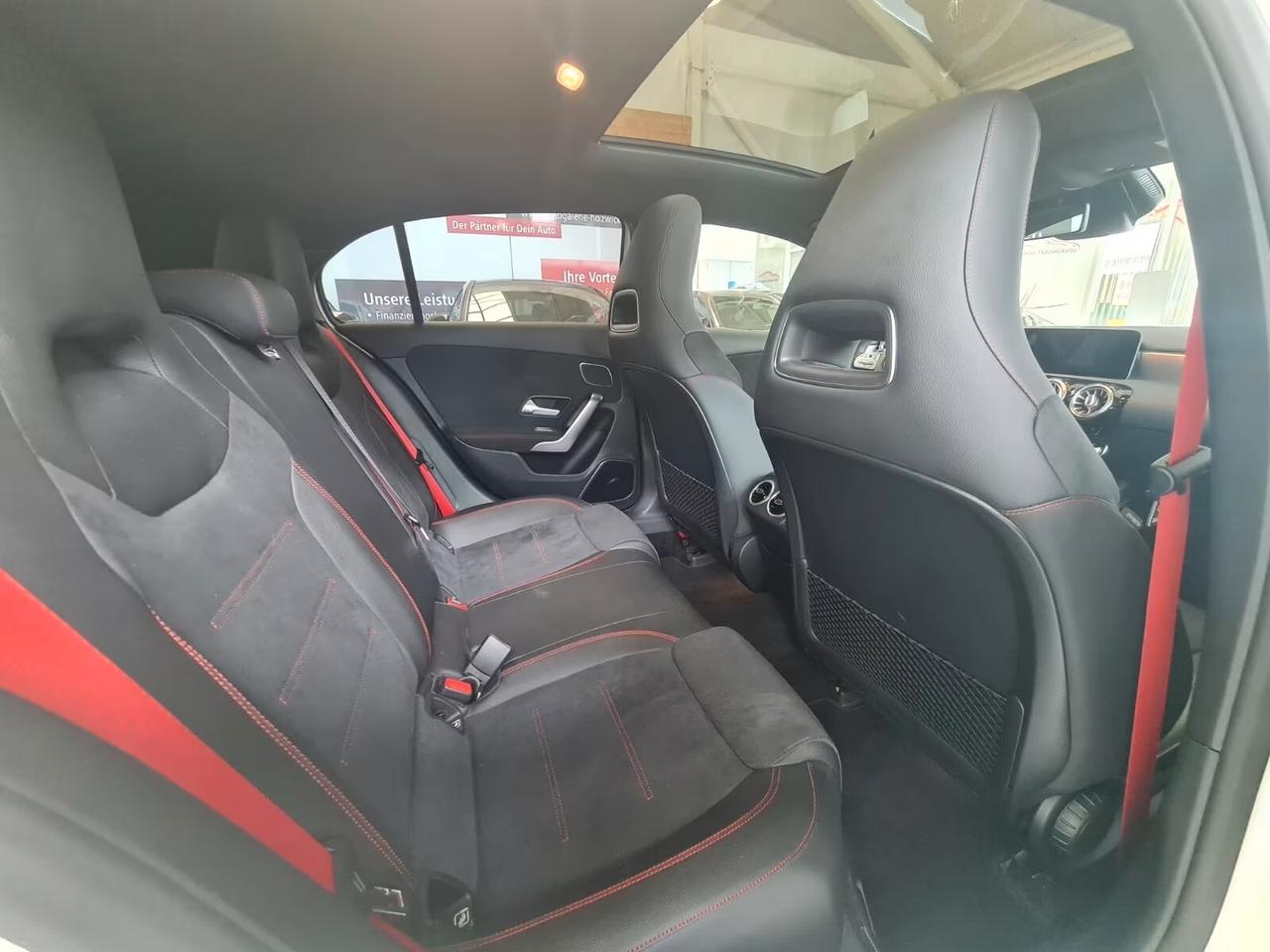 Mercedes-benz A 35 AMG