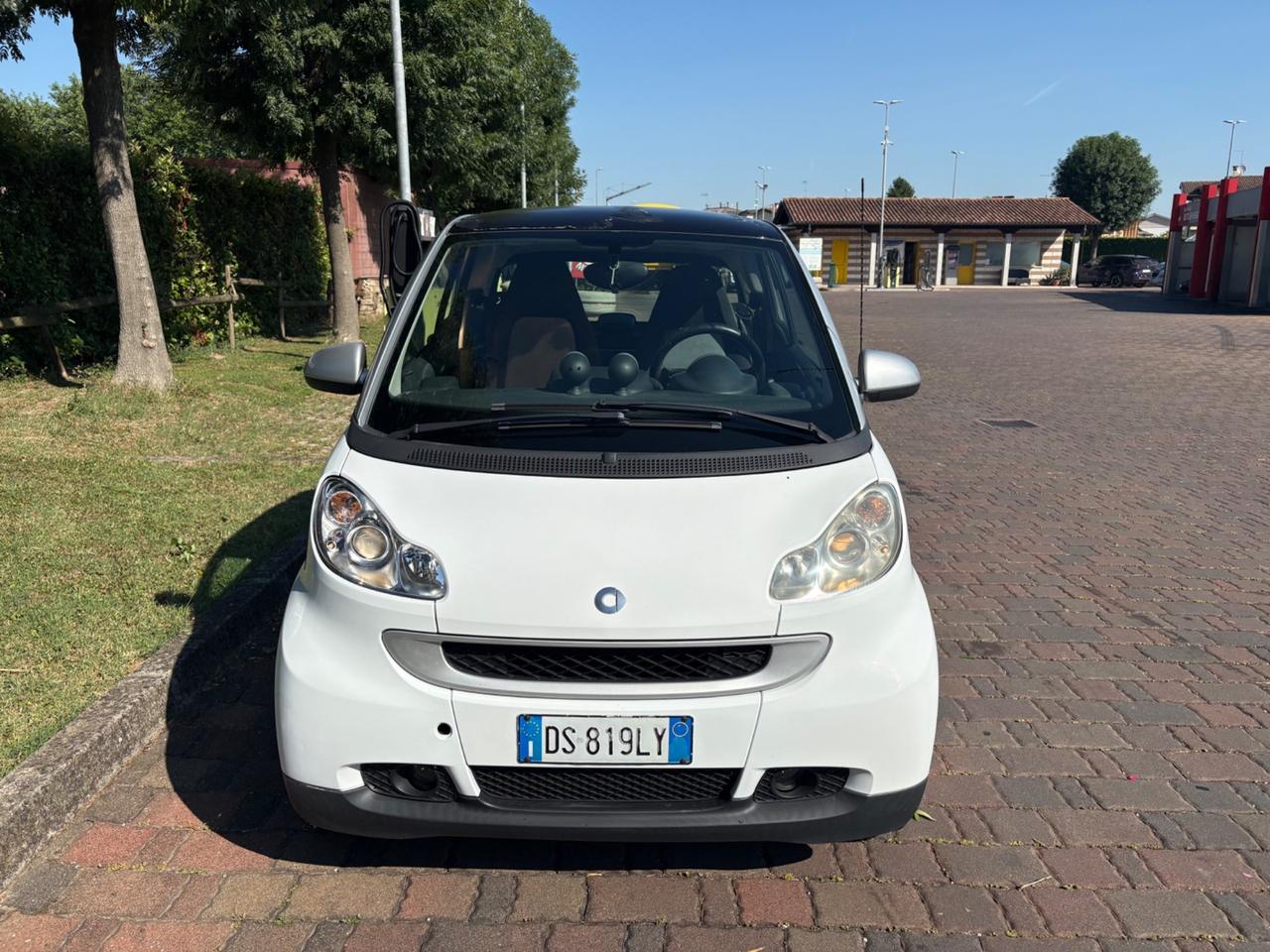 Smart ForTwo 1000 52 kW MHD coupé pure