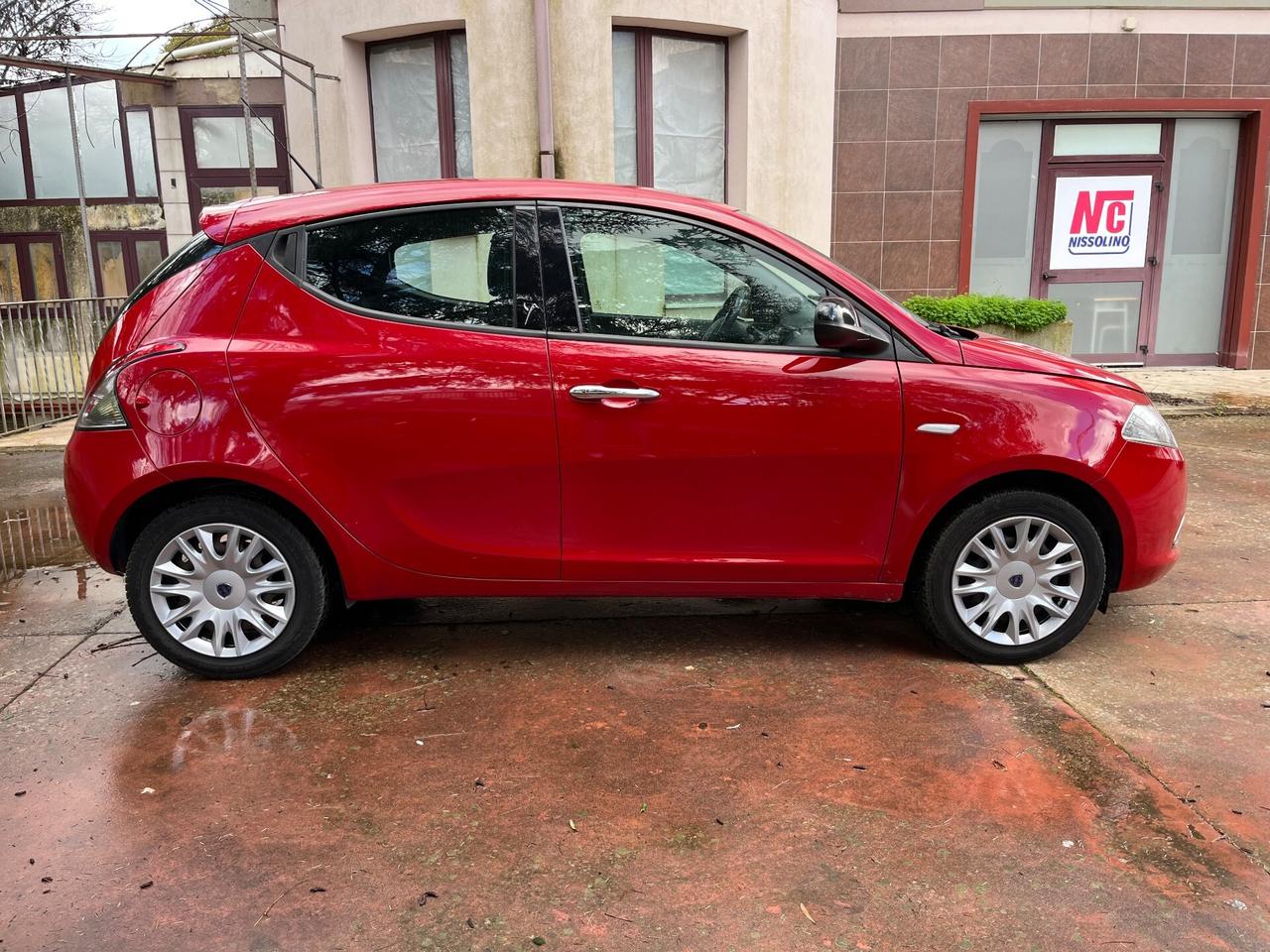 Lancia Ypsilon 1.2 - 2015