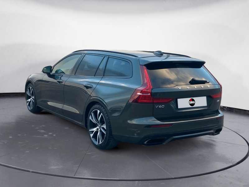 VOLVO V60 2.0 b4 MoMenTuM Business AuTo