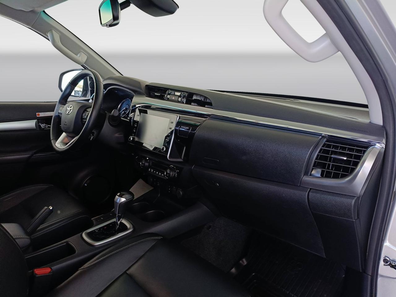 TOYOTA Hilux IV 2021 - Hilux 2.8 d double cab Executive 4wd auto