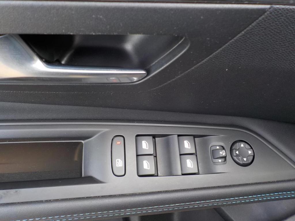 Peugeot 3008 Hybrid 136 e-DCS 6 Allure Pack