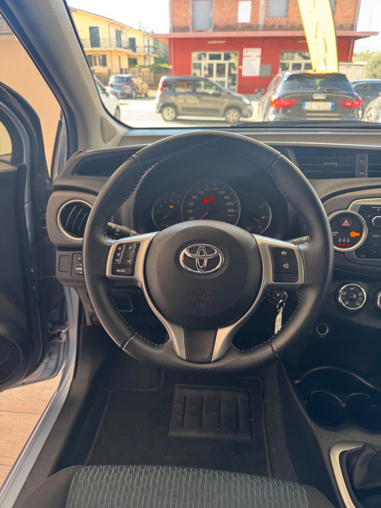Toyota Yaris 1.4 D-4D 5 porte Lounge