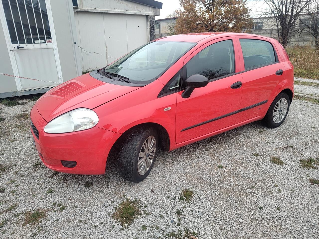 Fiat Grande Punto 1.4 8v fire 5 porte Dynamic