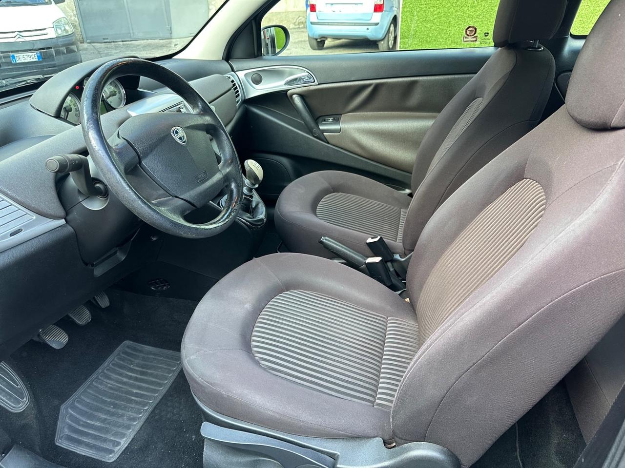 Lancia Ypsilon 1.2 BENZINA NEOPATENTATI - 2009