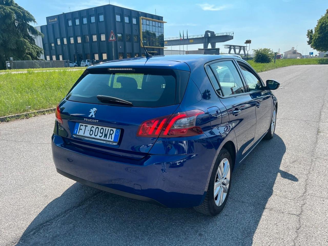 Peugeot 308 BlueHDi 130 S&S EAT6 Active