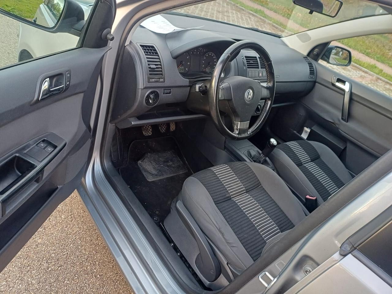 Volkswagen Polo 1.2/70CV 12V 5p. Comfortline