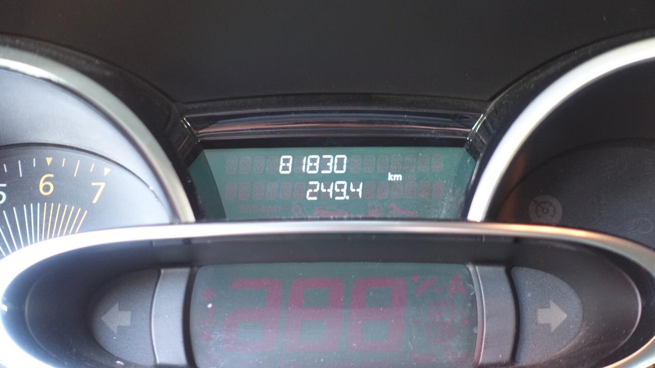Renault Clio 1.2 75CV 5 porte Costume National NEO PATENTATO