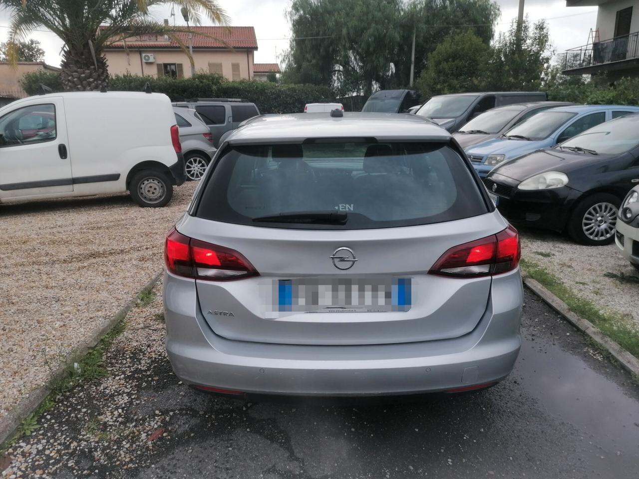 Opel Astra 1.6 CDTi 136CV aut. Sports Tourer Innovation