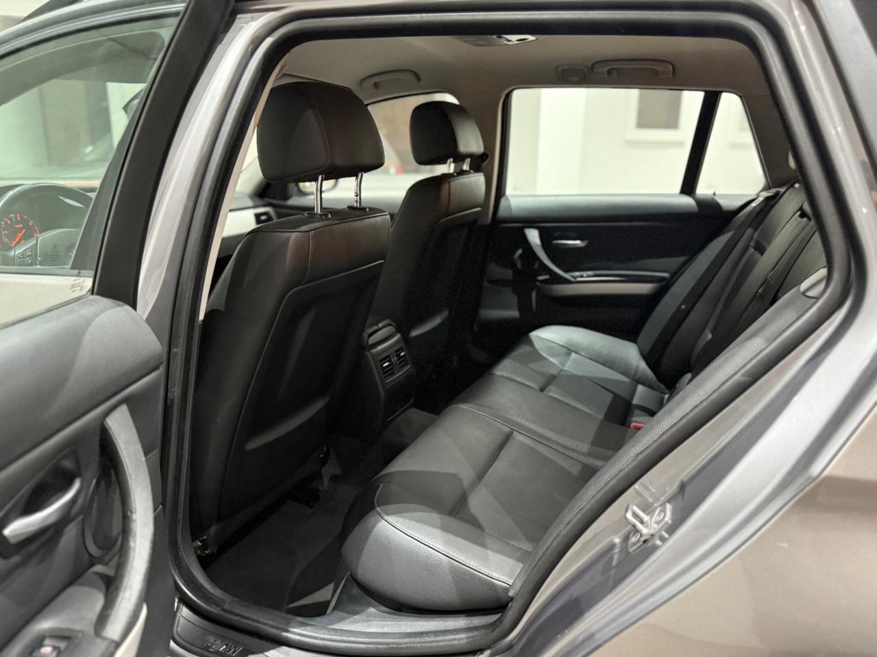 Bmw 320d Touring Cv177/Kw130 Bi-xeno Gommata