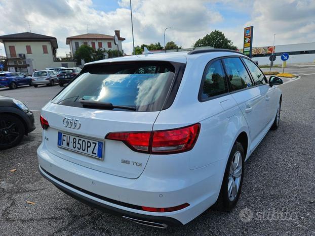 AUDI A4 Avant 35 TDI S tronic Business