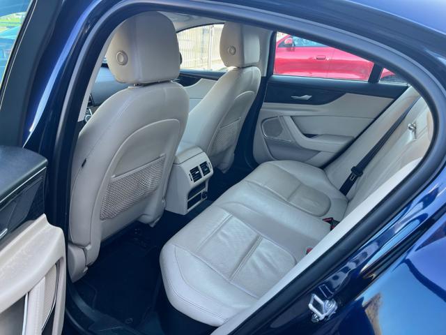 JAGUAR XE 2.0 D 180 CV aut. Prestige