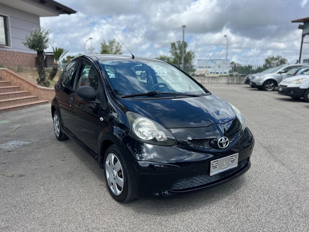 Toyota Aygo 1.0 5 porte Now