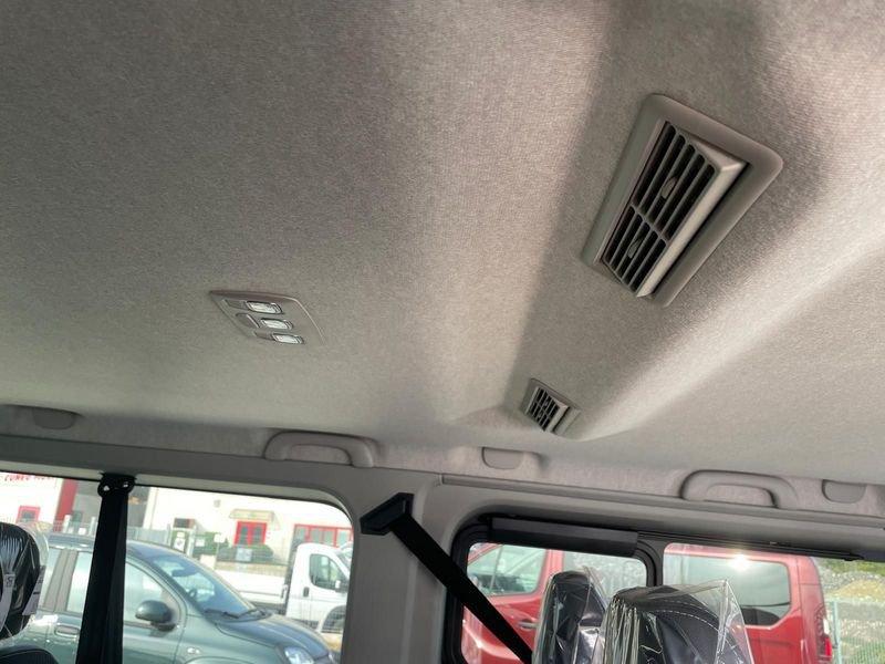 Renault Trafic passenger 2.0 Blue dci 150cv L2H1 Equilibre