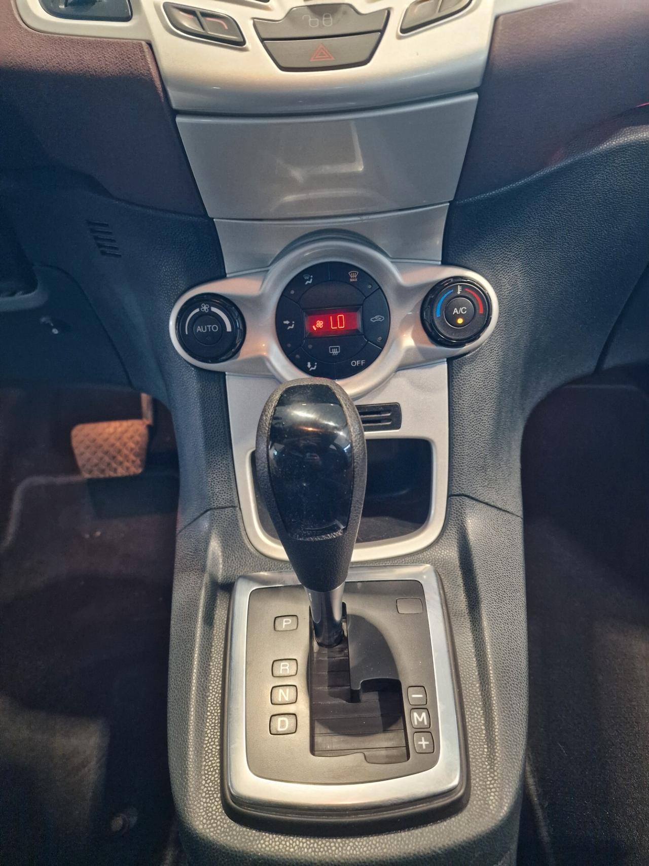 Ford Fiesta 1.4 b, AUTOMATICO GUIDABILE DA DISABILI.