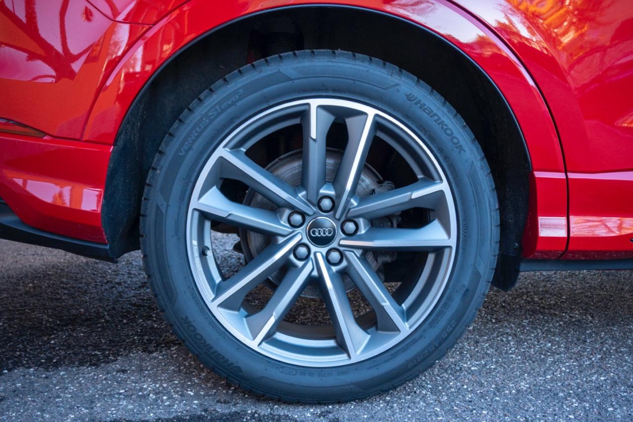 Audi Q3 35 TDI quattro S tronic S-line - GANCIO