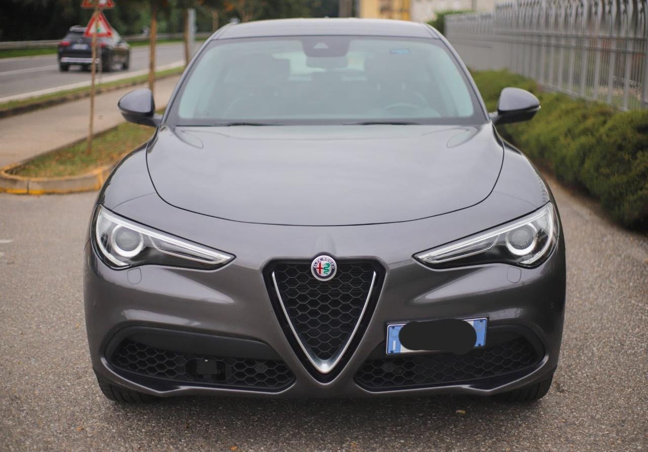 Alfa Romeo Stelvio 2.2 Turbodiesel 190 CV AT8 Q4 Sprint