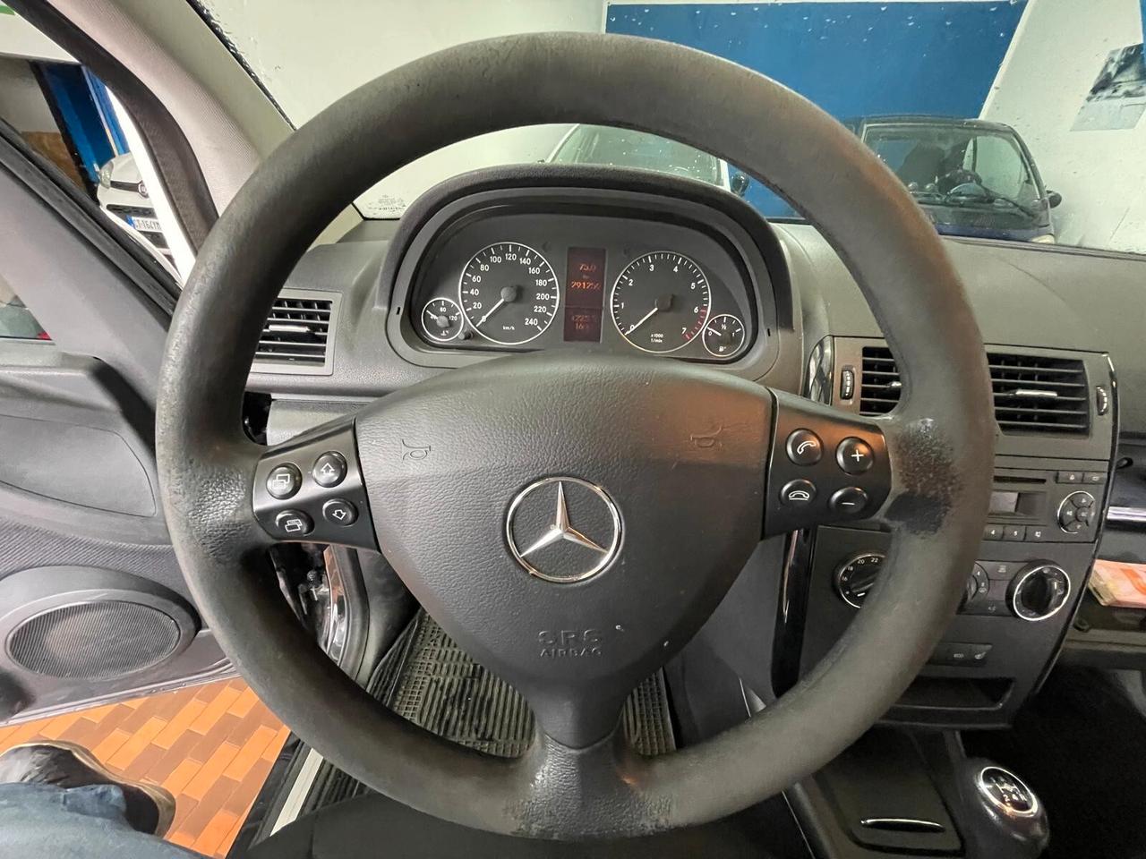 Mercedes-benz A 160 BlueEFFICIENCY GPL