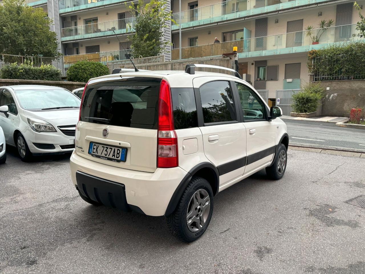 Fiat Panda 1.3 MJT 16V DPF 4x4 Climbing