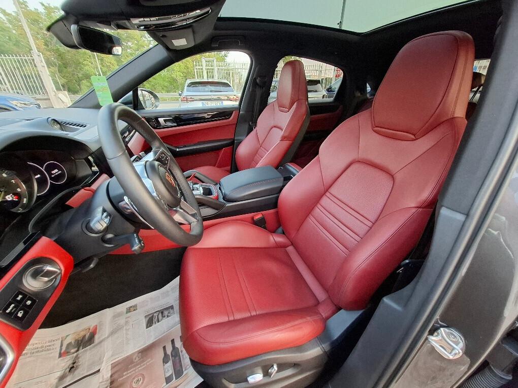 Porsche Cayenne Coupé 3.0 V6 E-Hybrid