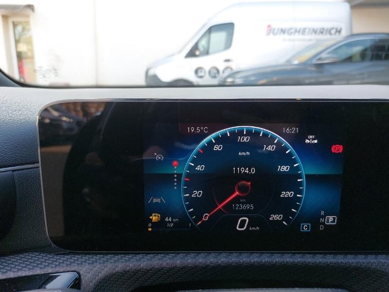 MERCEDES-BENZ A 180 d Automatic Business Extra 5 PORTE