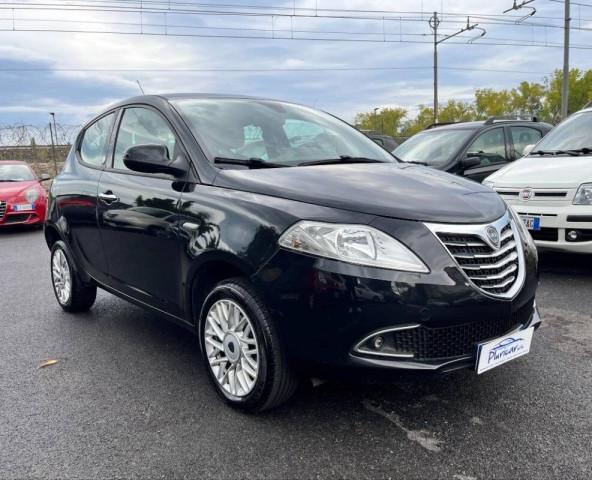 Lancia Ypsilon 0.9 t.air Silver ecochic metano 80cv