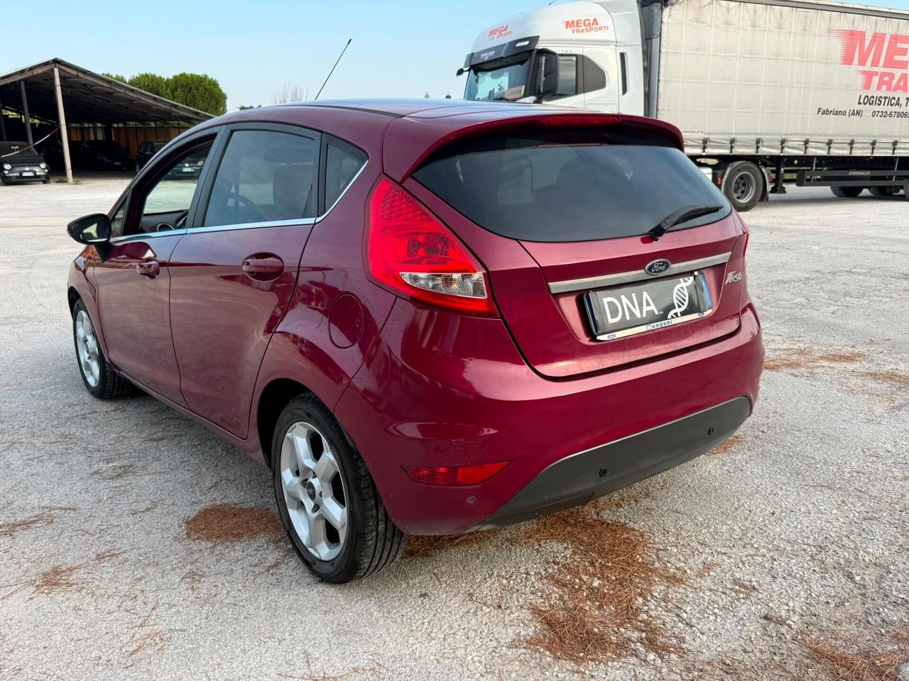 Ford Fiesta 1.2 benzina Neopatentati UNIPROPRIETÀ
