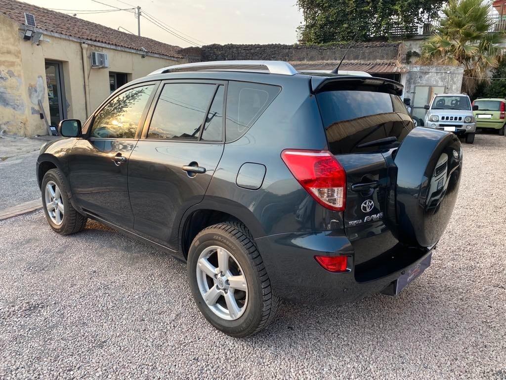 Toyota RAV4 2.2 D-4D 136 CV DPF Sol