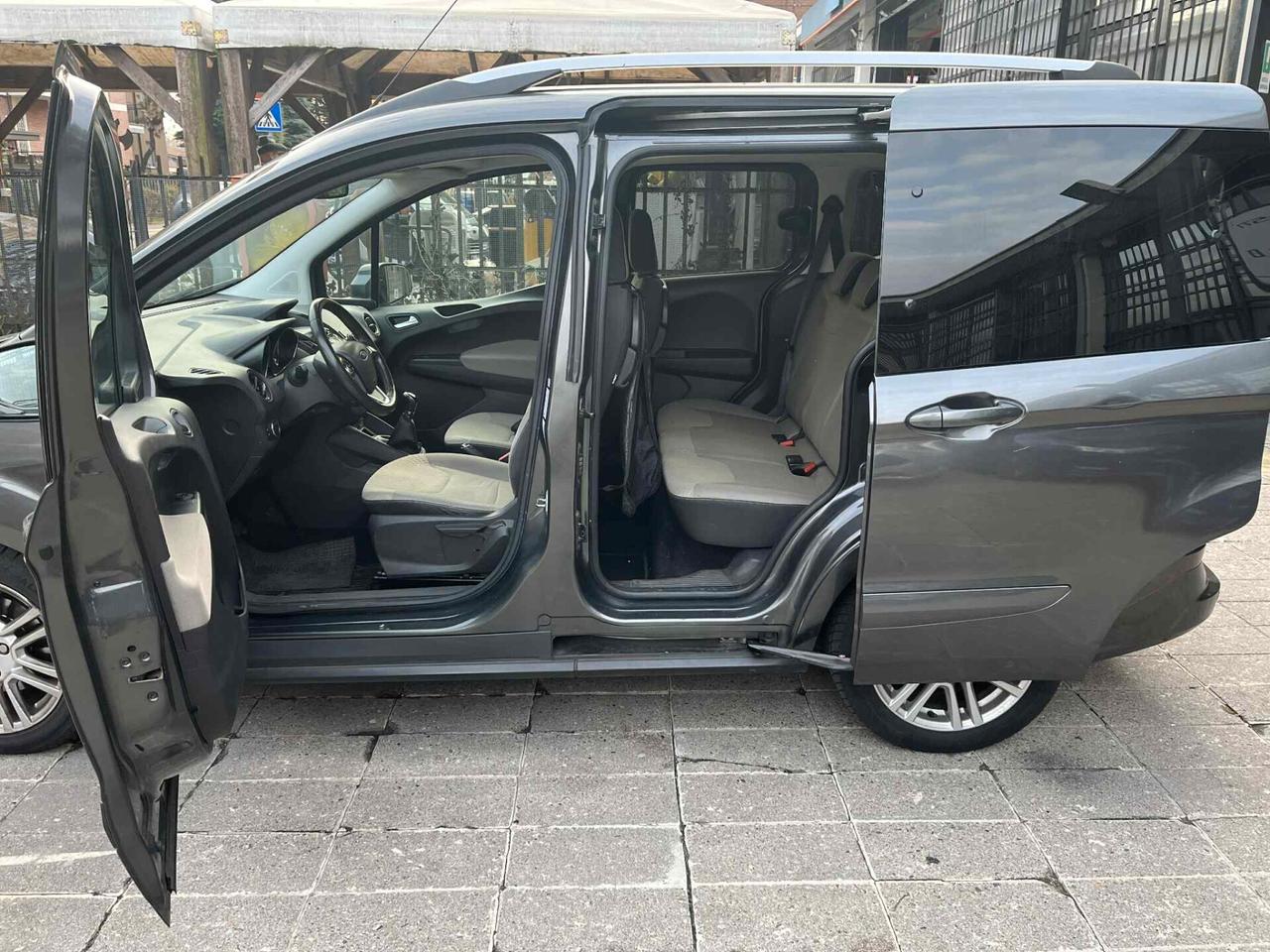Ford Tourneo Courier 1.5 Tdci75 CV Titanium 5 posti imm. 06/2018