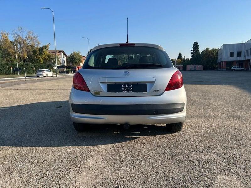 Peugeot 207 207 1.4 HDI 5P XS